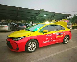 แท็กซี่ขนาดใหญ่ 7 ที่นั่ง Private Taxi  แท็กซี่ร้อยเอ็ด Roi-Et Taxi      Roi Et แท็กซี่สนามบิน Airport Roi Et Taxi แท็กซี่บขส จองแท็กซี่ ล่วงหน้า BookTaxi เบอร์โทรแท็กซี่ เรียกแท็กซี่ Call Taxi Number เหมาแท็กซี่ Hire Taxi เหมาแท็กซี่ไปต่างจังหวัด เหมาแท็กซี่ไปต่างอำเภอ บริการแท็กซี่ 24ชั่วโมง แท็กซี่มิเตอร์ Meter Taxi บริการพ่วงแบตเตอรี่รถยนต์ บริการรับส่งพัสดุ บริการรับส่งสัตว์เลี้ยง แกร็บแท็กซี่ Grab Taxi แท็กซี่ใหม่สะอาดแอร์เย็นสบาย มีแท็กซี่ผู้หญิงขับ Lady Taxi